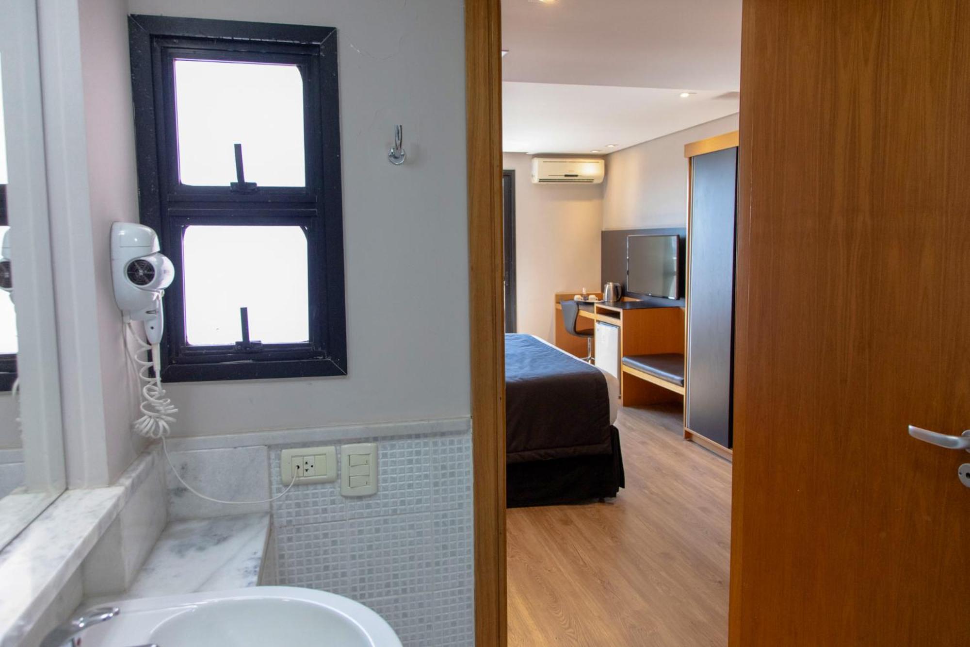 Hotel Slaviero Curitiba Batel Esterno foto