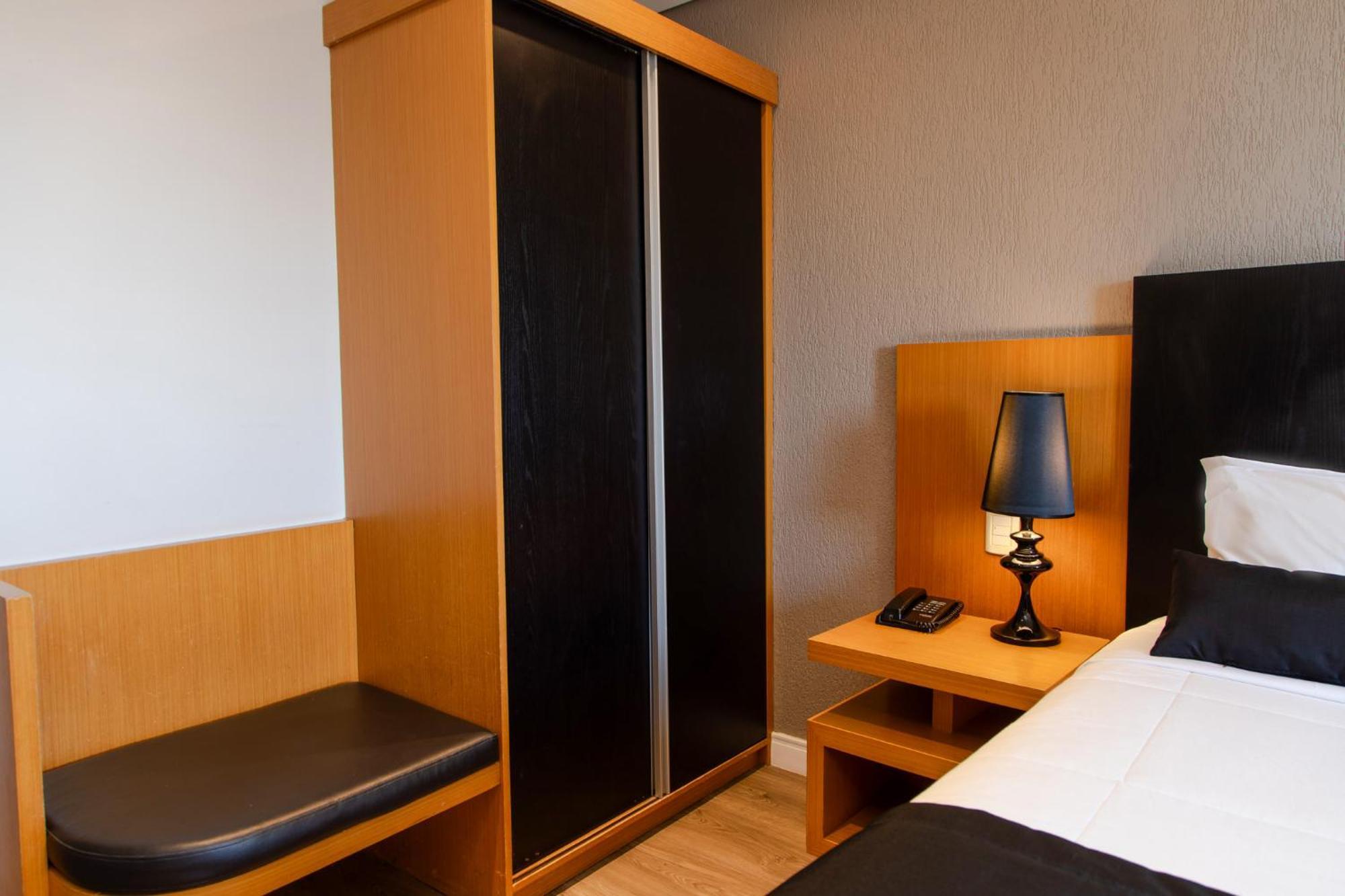 Hotel Slaviero Curitiba Batel Esterno foto
